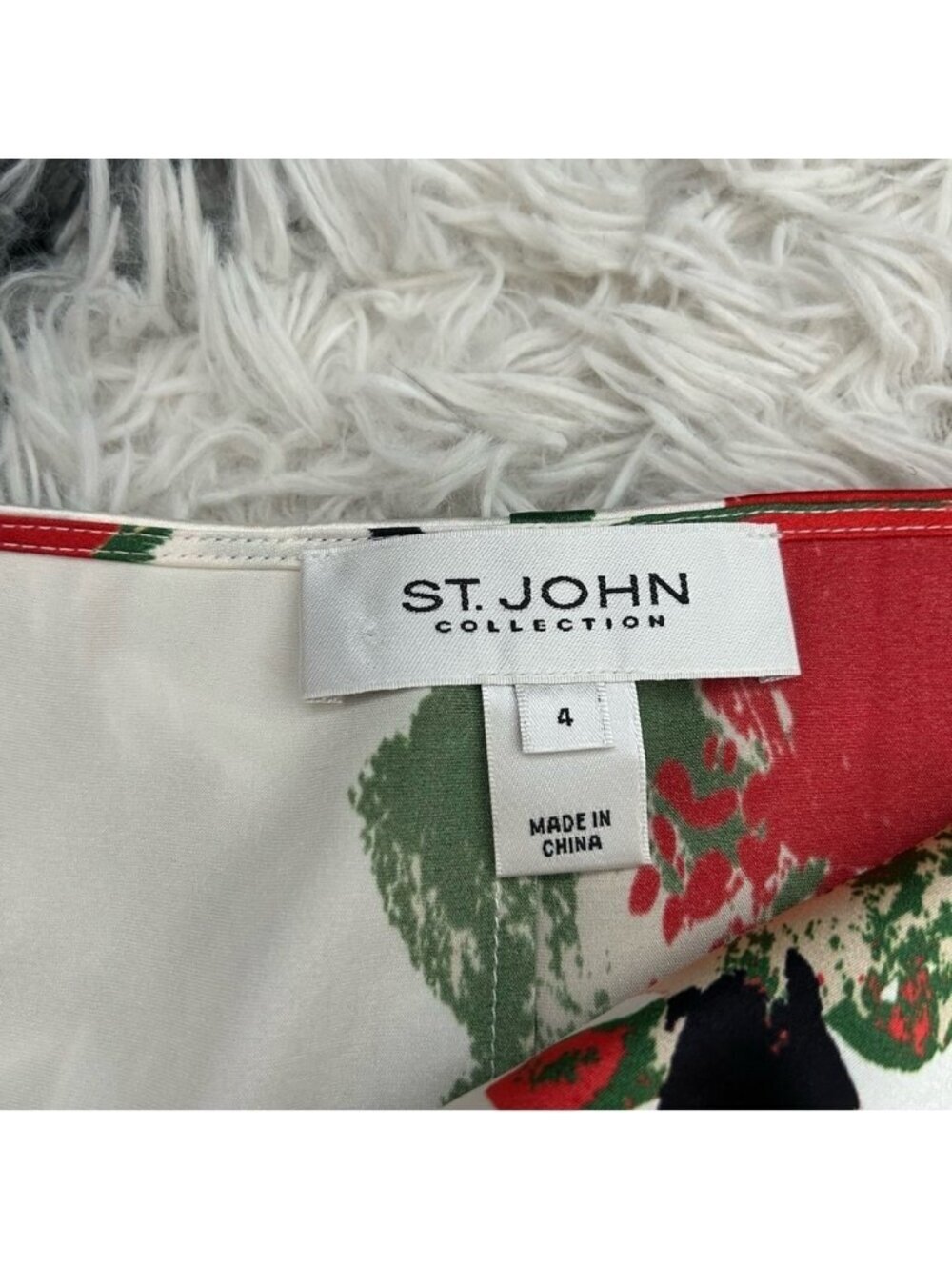 St. John Collection Silk Top - Picture 9 of 11